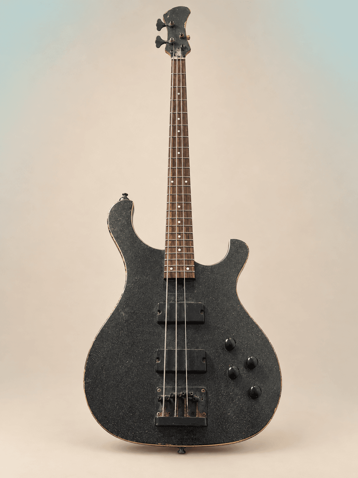 Bajo eléctrico negro